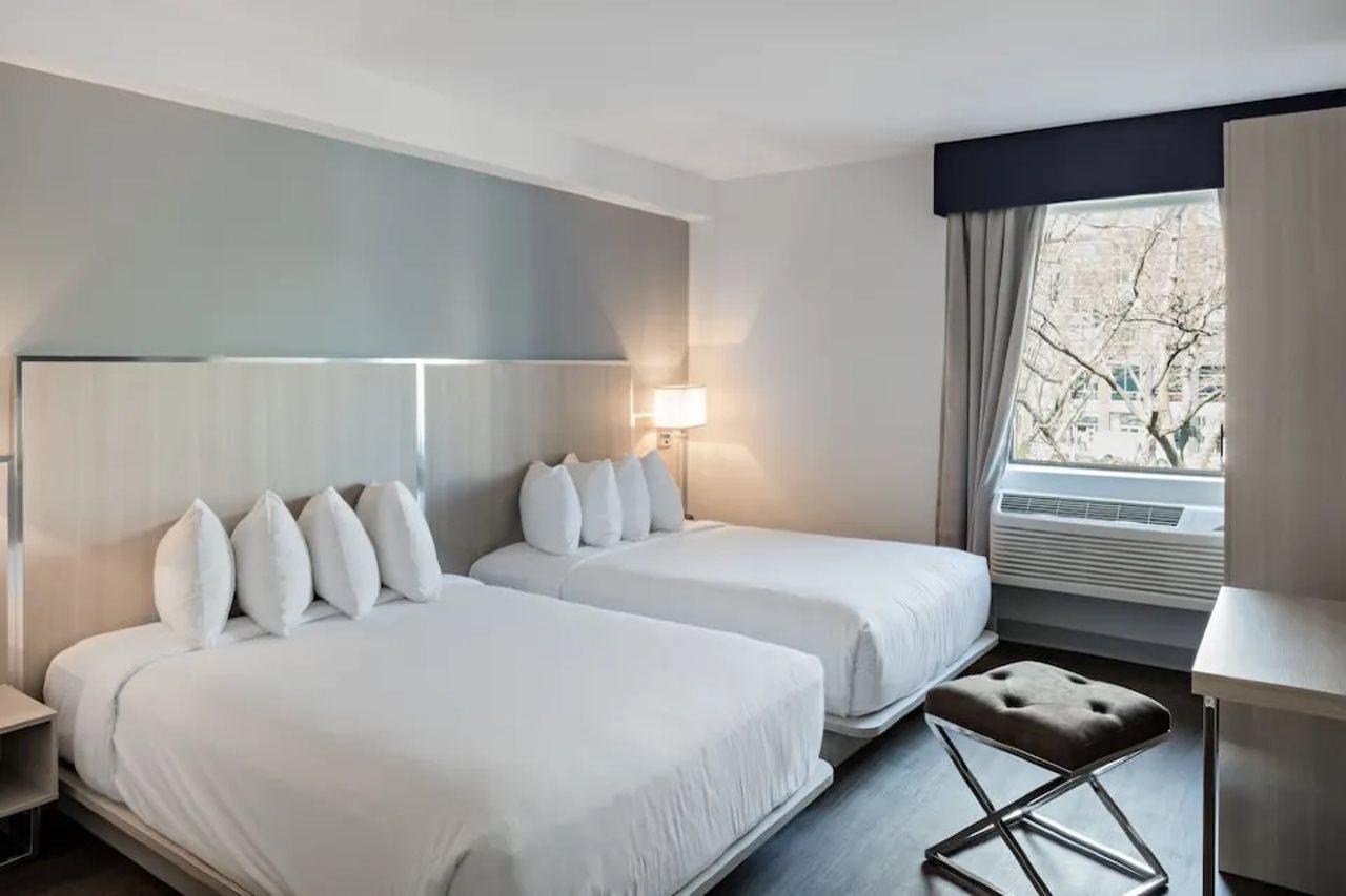 Hotel Gatsby Athen Exterior foto A room at the Hotel 57